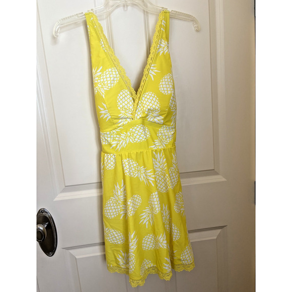 Torrid One-Piece Yellow Pineapple Print Size 1 Swimsuit Dress - Picture 1 of 4